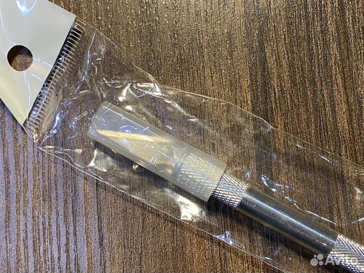 Нож со сменными лезвиями гончарный