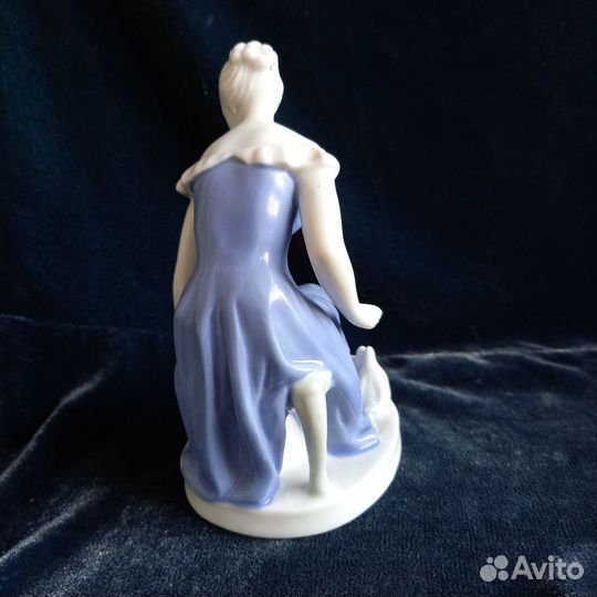 Золушка с туфелькой, Royal Dux, Чехия