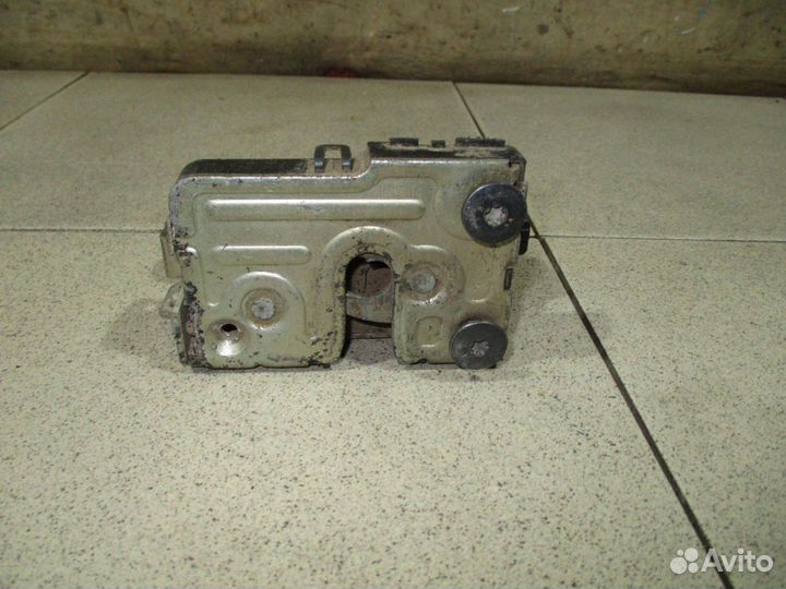 Замок двери передней правой Renault Logan 1