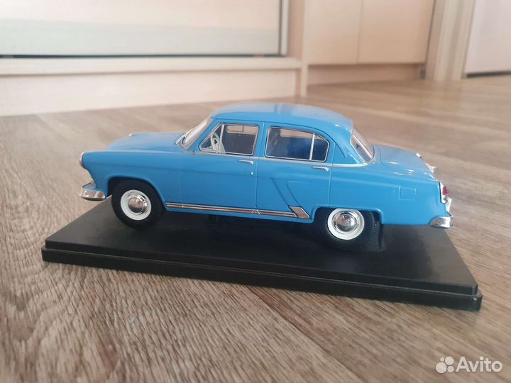 Модель автомобиля 1:24 Газ Волга