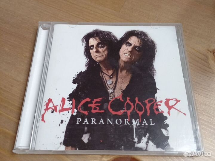 Alice Cooper. Paranormal