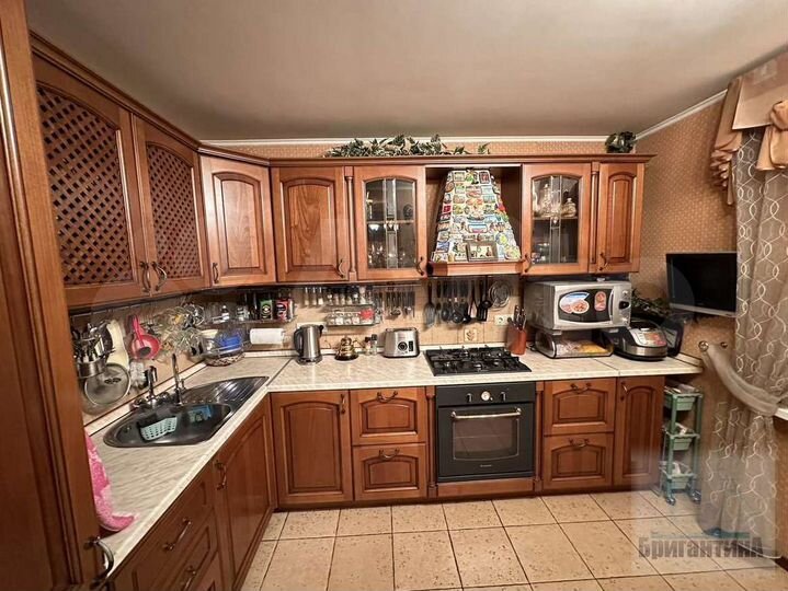 3-к. квартира, 119 м², 4/10 эт.