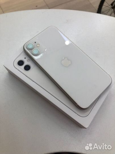 iPhone 11, 128 ГБ