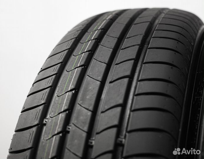 Kumho Ecsta HS51 205/65 R16 95H