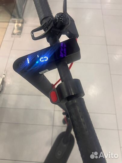 Электросамокат Xiaomi Mi Scooter S1