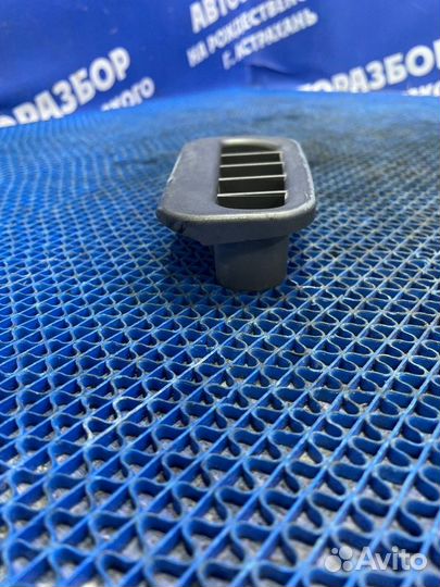 Дефлектор воздушный Bmw E65 седан 2004