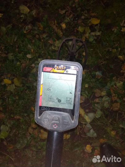 Металлоискатель quest q40