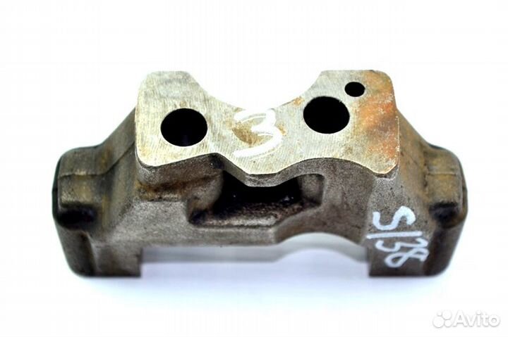 Кронштейн вала коромысла scania 4-series 124 (01.9