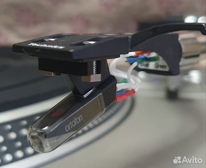 Проигрыватель винила Technics SL - 1200