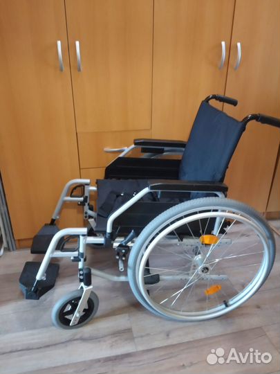 Инвалидная коляска новая