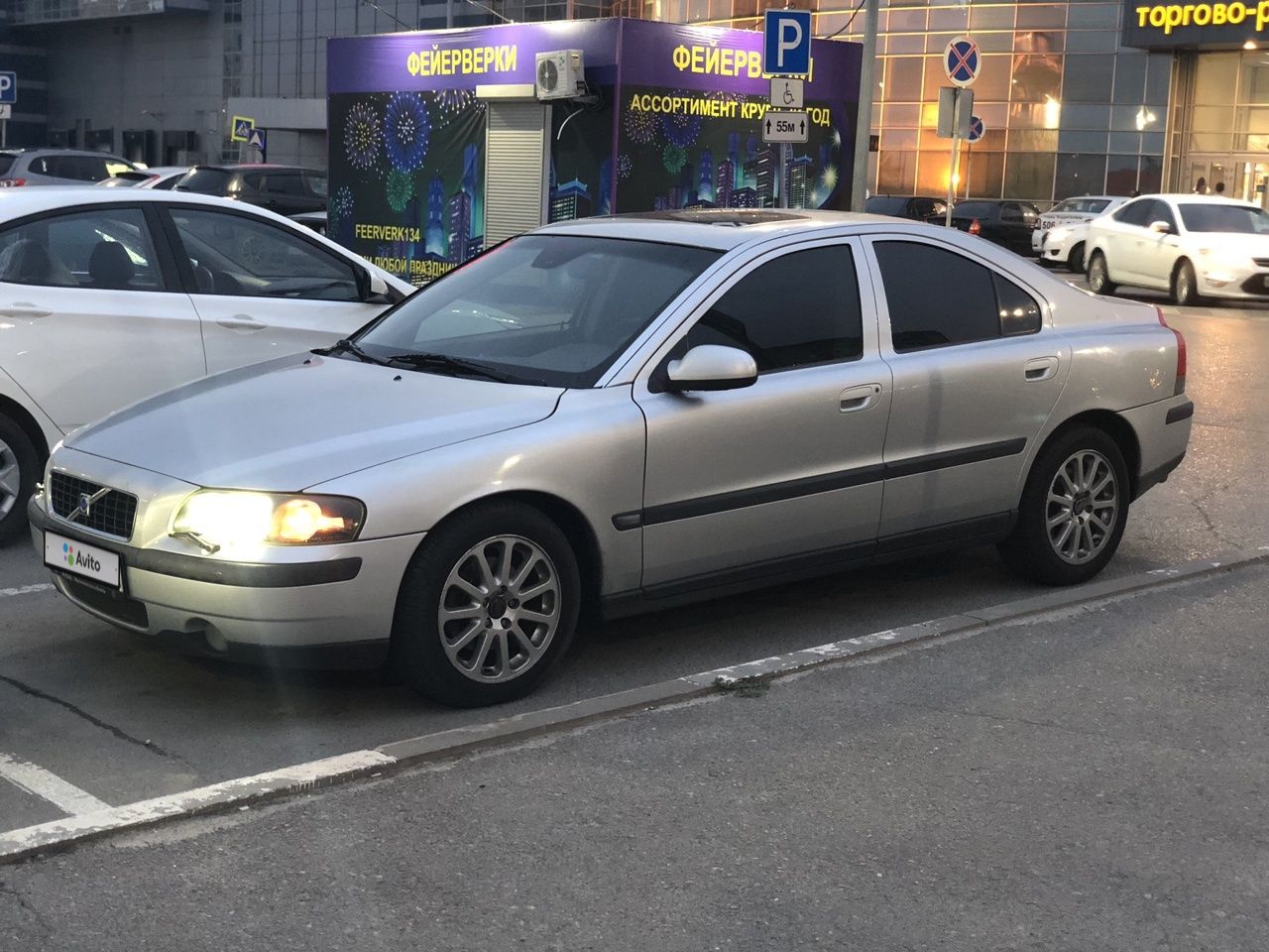 Volvo S60: фото владельца