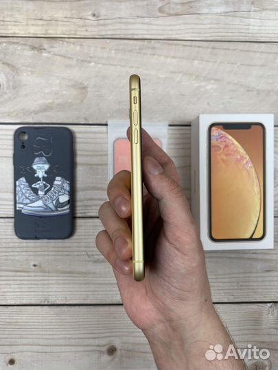 iPhone Xr, 128 ГБ