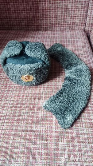 Мужская шапка с воротником