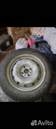 Arctic Trucks AT405 185/65 R15