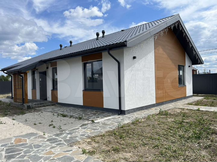 Дом 128 м² на участке 6,5 сот.