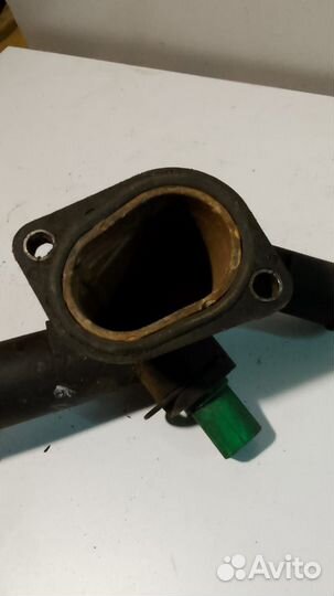 Фланец термостата Skoda Octavia Tour