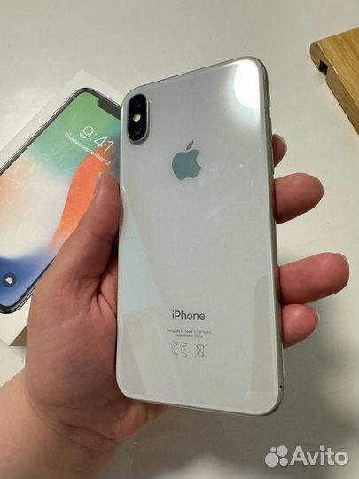 iPhone X, 64 ГБ