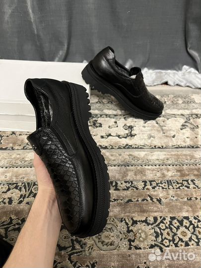 Кожаные ботинки зимние