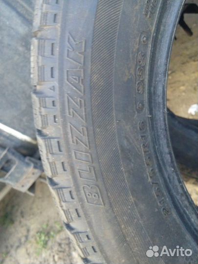 Bridgestone Blizzak VRX 215/55 R16