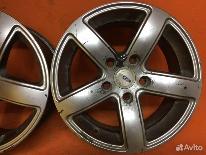 2 шт. Диски 15 5х114,3 DIA 67,1