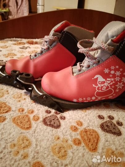 Лыжные ботинки