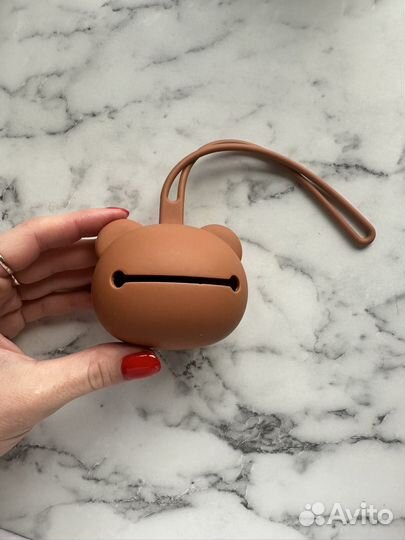 Чеход контейнер для пустышки