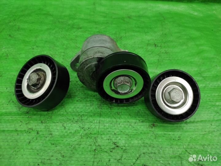 Натяжитель навесного ремня+ ролики Caliber/Compass