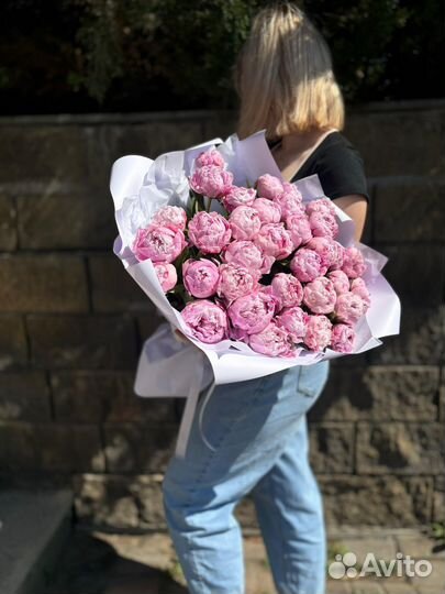 Пион сара бернар