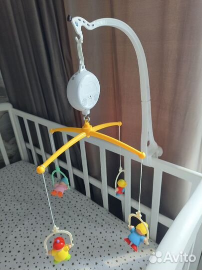 Мобиль на кроватку с музыкальным блоком