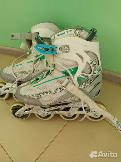 Роликовые коньки женские Reaction