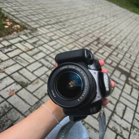 Зеркальный фотоаппарат canon 1200d