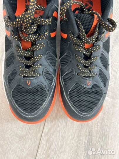 Кроссовки гандбол футбол 39