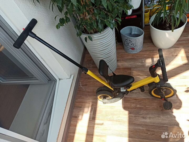 Детский велосипед-беговел