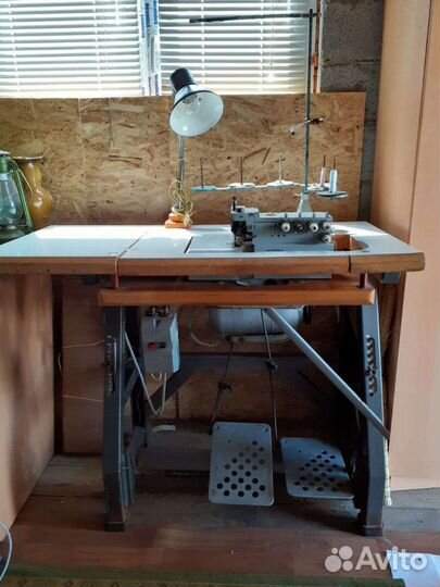 Оверлок 5 ниточный промышленный