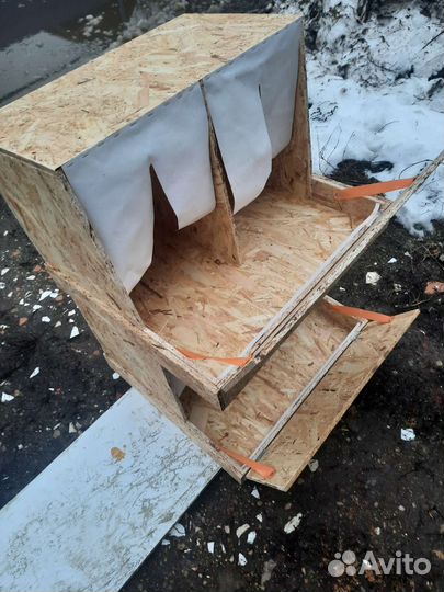 Гнездо для кур с яйцесборником