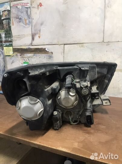 Фара передняя левая на LADA vesta