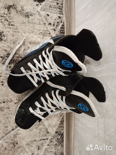 Коньки хоккейные детские 37 размер