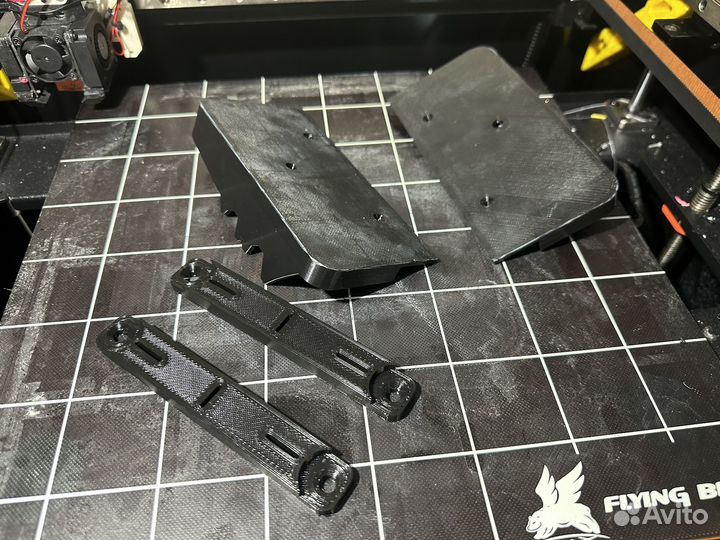 Комплект адаптеров рамок гос номеров Geely Monjaro