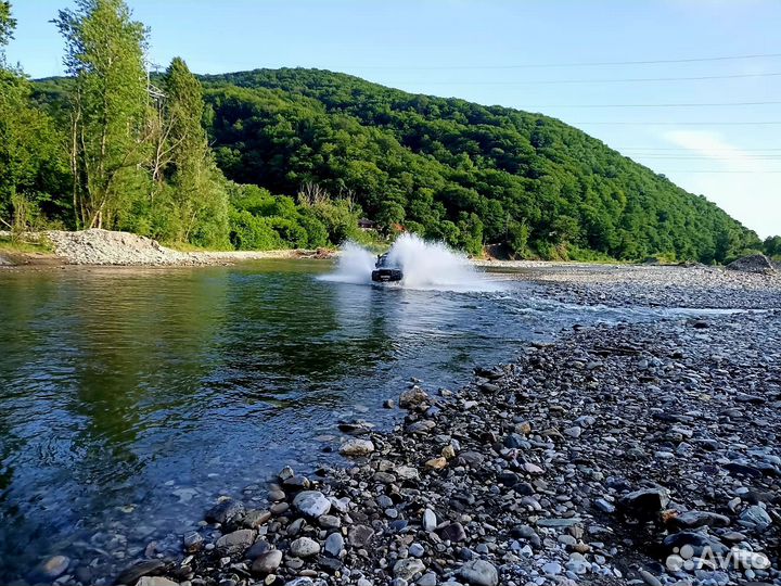Джип тур Лазаревское на ленд Роверах