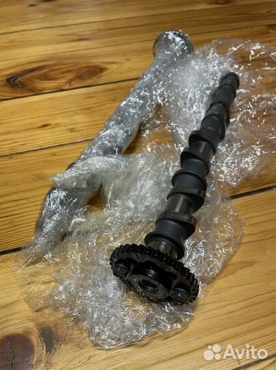 Запчасти двигателя Suzuki GSX-R 1000 2004г