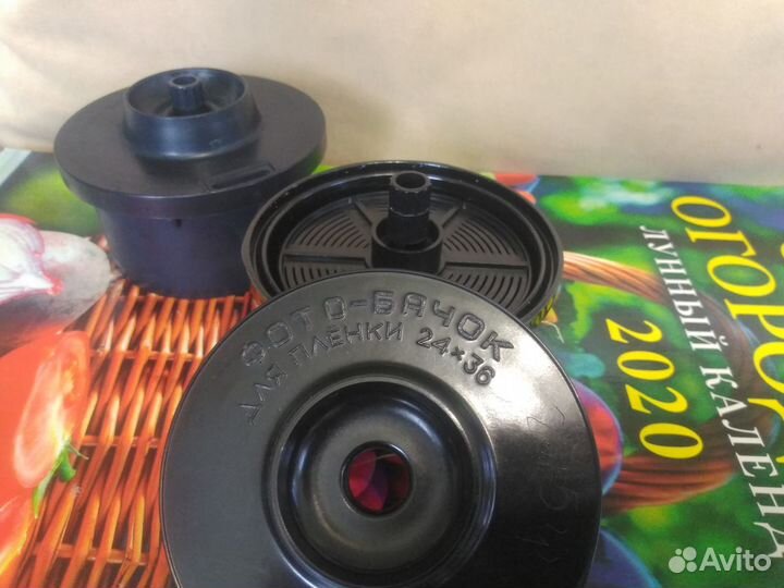 Фотоаксессуары, бачки для пленки 35 мм