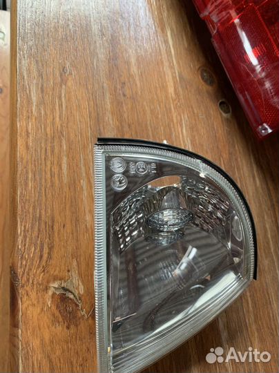 Фара поворотник