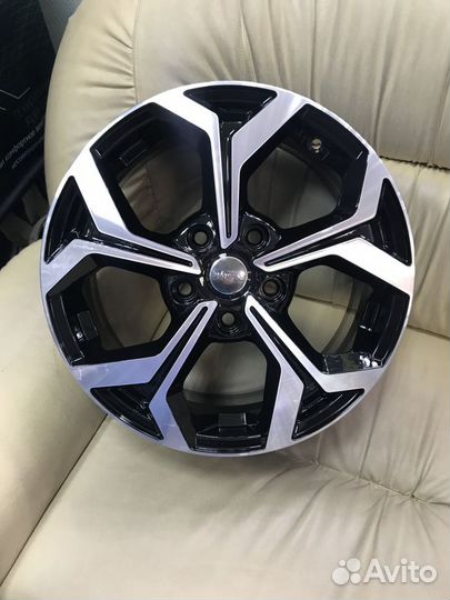 Диск литой 16 5*114,3 Et 45 67.1 кс 878