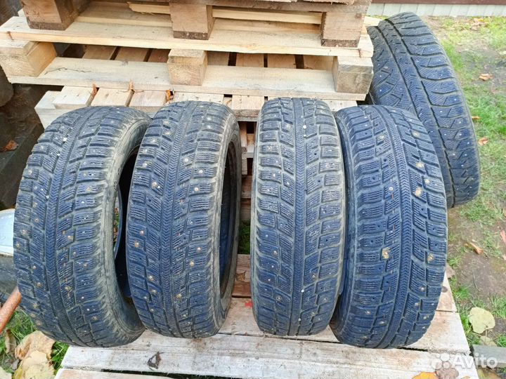 Kumho I'Zen KW22 R15