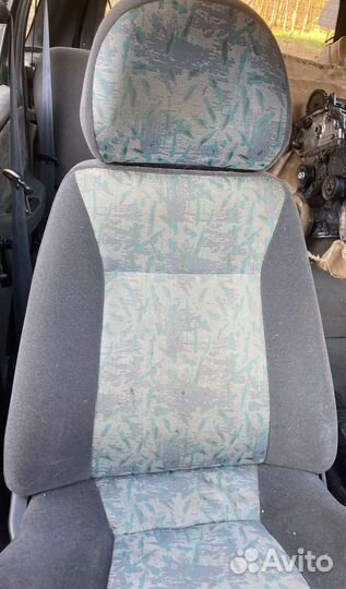 Передние сиденья Chevrolet Niva