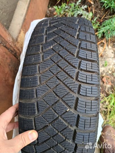 Pirelli Ice Zero 195/65 R15 95T