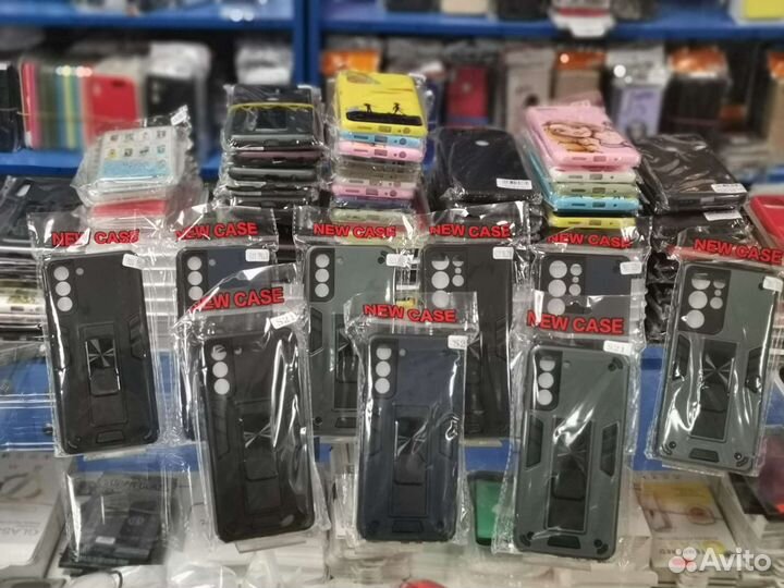 Чехлы на телефон