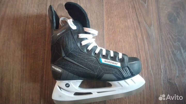 Продам коньки хоккейные детские Nordway 200