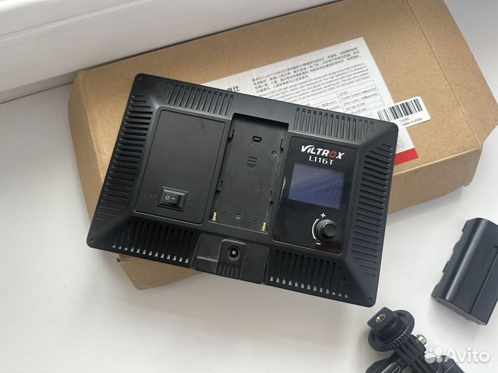 Светодиодная лампа Viltrox L116T для видеосъемки