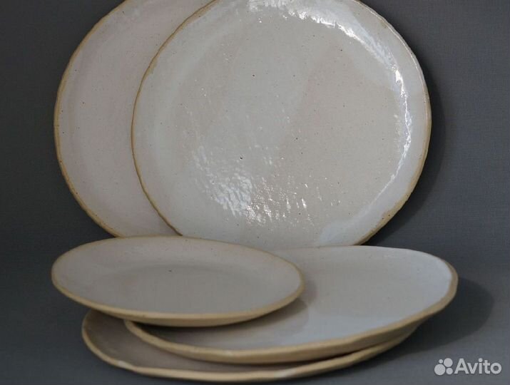Тарелка из фарфора